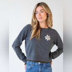 NATURAL LIFE Intarsia Icon Daisy Sweater, size M